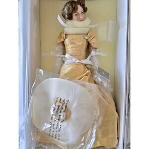 Tonner Doll Jane Seymour 1950 Jane 14 Inch Limited Edition St. Catherines Court